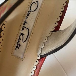 Oscar De Le Renta Sling Back Sandals